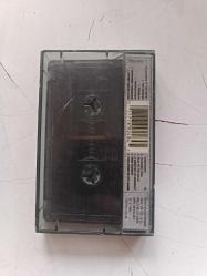 IRON MAIDEN - A REAL DEAD ONE - KASET   KASET ÇOK NADİR   ( NO 1051