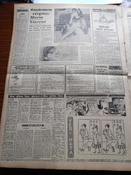 Vatan Gazetesi - 7 Mayıs 1962 - İşçiler Politikacılara Hayır Diyor - Türk İş Genel Başkanı Seyfi Demirsoy - İsmet İnönü Af İçin Cevdet Sunay İle Görüştü - Naim Tirali Köşe Yazısı - Yugoslav Polisi Güreşçi Hamit Kaplan'ı Trenden İndirdi - Dışişleri Bakanı Feridun Cemal Erkin Atina'da Özel Temaslar Yapacak - Trafik Haftası Kazalarla Başladı - Türkiye İşçi Partisi De Gösteri Yürüyüşü Kanununa Karşı - Çağlayanlı Vadi Yazan Mustafa Necati Sepetçioğlu Yazı Dizisi - 1747'den Günümüze Kadar Ordu Ve Politika Yazan Nizamettin Nazif Tepedenlioğlu Yazı Dizisi - Chapman Raporu Yazan İrving Wallas Yazı Dizisi - Ürdün Kralı Hüseyin Hatıralarını Anlatıyor Yazı Dizisi - Oktay Akbal Köşe Yazısı - Bir Genç Kızın Aşkı Çizgi Roman - Kaçakçıların Sevgilisi Maria Vincdyy- Stiv Roper Çizen Saundes Ve Overgard - Noyan Amca Dert Ortağı - Galatasaray 2 0 Galip - Fenerbahçe 4 Puan İle İzmir'den Dönüyor - Beşiktaş Gençlerbirliğini 2 1 Yendi- Hakem Muzaffer Sarvan - Alibeyköy Edirne 1 1 Berabere - Bahar Kupası