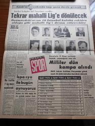 Vatan Gazetesi - 24 Nisan 1962 - İsmet İnönü Ragıp Gümüşpala İle İhtilaf Halindeyiz Dedi - Adalet Partisi Grubu Toplanıyor Gündemde Koalisyon Ve Af Var - Genelkurmay Başkanı Cevdet Sunay Siyasi Afla Ordunun İlgisi Yok Dedi - 23 Nisan Yurtta Heyecanla Kutlandı - Cemal Gürsel 23 Nisan Ve Af - Ekmek Fiyatı İçin Komisyon Kurulacak - Bugün De Bir Ulusal And'a Muhtacız Yazan Behçet Kemal Çağlar Köşe Yazısı - Tekel İşçi Sendikaları Sayılarını Azaltıyor - Çağlayanlı Vadi Yazan Mustafa Necati Sepetçioğlu Yazı Dizisi - 1747'den Günümüze Kadar Ordu Ve Politika Yazan Nizamettin Nazif Tepedenlioğlu Yazı Dizisi - Chapman Raporu Yazan İrving Wallas Yazı Dizisi - Suphi Kaner - Amerika'da Aya Gidecek Füze Hazır - Bir Genç Kızın Aşkı Çizgi Roman - Ernest Hemingway Kardeşimdi Yazan Leicester Hemingway Yazı Dizisi - Üç Perdelik Cinayet Yazan Agatha Christie Yazı Dizisi - Sanat Dünyası - İstanbul Futbol Kulüpleri Kati Kararlarını Verdiler Tekrar Mahalli Lig'e Dönülecek - Lefter Küçükandonyadis - Naci Erdem