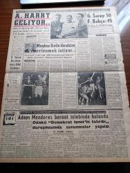 Vatan Gazetesi - 16 Mart 1961 - Ekrem Alican Seçim Tarihi İçin Teklifini Dün Açıkladı 27 Ekim - Adnan Menderes Beraat Talebinde Bulundu - Avukat Burhan Apaydın Dün Tahliye Edildi - Talat Paşa Anıldı - Rektörler Dün Fahri Özdilek'le Görüştü - Kerkük Olayında 3 Türk Öldürüldü - Meclis Bahçesinde Patlatılan Dinamit Olayı İnceleniyor - Aziz Nesin'in Romanı Kağnı Gölgesindeki İt Yazı Dizisi - 16 Mart Şehitleri Bugün Törenle Anılacak - Muhtaç Asker Ailelerine Yardım - Salazar 20. Asırda Derebeylik Sürmek İstiyor - Emil Galip Sandalcı Köşe Yazısı - Hoş Memo Karikatür - Oktay Akbal Köşe Yazısı - Bütün Amerikan Kuvvetlerine Alarm Verildi - Şehir Tiyatrosunda Tarla Kuşu İsimli Piyesin Temsili Ekim Başlandı - Fikir Ve Sanat - Taş Devri Çizen Mıstık - Stiv Roper Çizen Saundes Ve Overgard - Tonton Agah Çizgi Roman Sade Yalçın - Dünya Rekoru Kıran A. Harry Geliyor - Meşhur Kelle İbrahim Eğlenmek İstiyor - Galatasaray Beşiktaş Maçı Bilet Fiyatları - Adnan Menderes Beraat Talebinde Bulundu