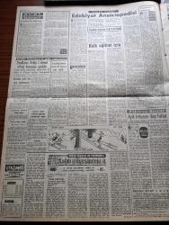 Vatan Gazetesi - 22 Mart 1961 - Cemal Gürsel Salim Başol Ve Altay Ömer Egesel İle Dün Görüştü - Devlet Bakanı Fahri Özdilek Seçim Ekime Kadar Yapılacak Dedi - Anayasa Tasarısı Gündeme Alındı - Müşterek Pazara Alınmamız 10 Nisan Günü Görüşülecek - Cemal Madanoğlu Ege'de Dolaşıyor - Adalet Partisi Tahkikatı İlerliyor - İsmail Rüştü Aksal Köşe Yazısı - Aziz Nesin'in Romanı Kağnı Gölgesindeki İt Yazı Dizisi - Edebiyat Ansiklopedisi Yazan Agah Sırrı Levend - İngiliz Şairi Stephen Spender Konferans Verdi - Nükleer Denemeler Durdurma Konferansına Katılan Bütün Delegeler Sonuçtan Ümitli - Başkan Kennedy Yeni Bir Yardım Planı Hazırladı - Oktay Akbal Köşe Yazısı - Brigitte Bardot Erkekler Hakkında Neler Düşünüyor - Taş Devri Çizen Mıstık - Stiv Roper Çizen Saundes Ve Overgard - A Ve B Millilerimiz Dün Çalıştılar - Galatasaray Adana'ya Cuma Günü Gidiyor - Spor Toto'da Bu Hafta - İstanbul Teknik Üniversitesi Peşte'de Galip Geldi - İstanbul'a Bir Almanya Bremen Basket Takımı Geldi
