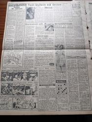 Vatan Gazetesi - 25 Mart 1961 - Ali Fuat Başgil Celal Bayar'ın Tenkil Deyişini Anlattı - Profesör Doktor Yavuz Abadan Köşe Yazısı - Kruşçef Cemal Gürsel'e Mesaj Gönderdi - Hacettepe Hastanesi Yangınında Bir Çocuğun Öldüğü Tesbit Edildi - Bir Amerikan Filosu Dün Geldi - Demokrat Parti Oylarının Elde Edilmesi Yarışı Esef Verici Hadisedir - Yeni Türkiye Partisi'nin Deklarasyonu - Aziz Nesin'in Romanı Kağnı Gölgesindeki İt Yazı Dizisi - Servet Beyannamesinin Veriliş Şekli Açıklandı - Kennedy Basın Toplantısında Laos Meselesi Üzerinde Önemle Durdu - Oktay Akbal Köşe Yazısı - Büyük Türk Şairi Ali Şir Nevai - Taş Devri Çizen Mıstık - Stiv Roper Çizen Saundes Ve Overgard - Artist Kim Novak - İstanbul Ankara Radyosu Programı - Yassıada Duruşmaları - Bugün 5 Çetin Milli Lig Maçı Var - Fenerbahçe Dün İzmir'e Gitti - Türkiye Futbol Birinciliği Final Maçları Başlıyor