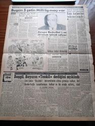 Vatan Gazetesi - 25 Mart 1961 - Ali Fuat Başgil Celal Bayar'ın Tenkil Deyişini Anlattı - Profesör Doktor Yavuz Abadan Köşe Yazısı - Kruşçef Cemal Gürsel'e Mesaj Gönderdi - Hacettepe Hastanesi Yangınında Bir Çocuğun Öldüğü Tesbit Edildi - Bir Amerikan Filosu Dün Geldi - Demokrat Parti Oylarının Elde Edilmesi Yarışı Esef Verici Hadisedir - Yeni Türkiye Partisi'nin Deklarasyonu - Aziz Nesin'in Romanı Kağnı Gölgesindeki İt Yazı Dizisi - Servet Beyannamesinin Veriliş Şekli Açıklandı - Kennedy Basın Toplantısında Laos Meselesi Üzerinde Önemle Durdu - Oktay Akbal Köşe Yazısı - Büyük Türk Şairi Ali Şir Nevai - Taş Devri Çizen Mıstık - Stiv Roper Çizen Saundes Ve Overgard - Artist Kim Novak - İstanbul Ankara Radyosu Programı - Yassıada Duruşmaları - Bugün 5 Çetin Milli Lig Maçı Var - Fenerbahçe Dün İzmir'e Gitti - Türkiye Futbol Birinciliği Final Maçları Başlıyor