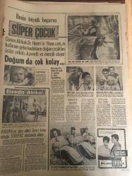 HÜRRİYET GAZETESİ 27 ŞUBAT 1968 YIL :20 SAYI :7125---İki kuduz köpek 26 kişiyi ısırdı --61 gaziye İstiklal Madalyası verildi ----10 gündür  önce meçhul bir otomobilin çarptığı üniversiteli genç öldü ---İki Emniyet Müdürünü öldüren polis ,30 yıl hapse  mahkum oldu ---Bir atom aliminin açtığı  paket  patladı  ve ölümüne sebep oldu ---Konya da savcının ki de dahil 100 otomobilin  lastiklerini şişlediler ---Seyahat şirketi sahibi Alman kadın otobüsü hep kendisi kullanıyor ---Makarios ,oyların yüzde  95 ni aldı --Elmasa el süren  Amerikalı genç kız feci şekilde öldü ----Avrupa ya akın eden  Zenci kızlar  soluğu Striptiz okulunda  alıyor ---Bütün İzmir Göztepeli ---Fenerbahçeliler dün memnun döndüler ---Gol kralı olmayı düşünmüyorum --Altınordulular : Berabere kalacağımız maçı hakem  aleyhimize  çevirdi ---Alaettin Şensoy ---İki  ton yükle 60 derece dik yokuşa tırmanan  elektrik  kontrollü  Cemse  yapıldı --Tekniğin son  harikaları  sergilendi -----
