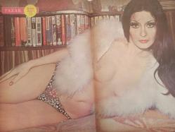 Pazar Haftalık Aktüalite Sinema Tiyatro Müzik ve Magazin Dergisi - 8 Mart 1974 - Sayı:911 - Emel Özden - Yeşim Yükselen - Gani Turanlı - Enver Burçkin - Cezmi Ar - Çetin Gürtop - Nejat Okçugil - Ali Uğur - Kriton İlyadis - Memduh Yükman - Cengiz Tacer - Orhan Çağman - Melih Sertesen - Orhan Kapkı - Mustafa Yılmaz - Zeynep Aksu'ya benziyor - Senar Seven - Gönül Hancı - Yıllardan beri Müşfik Kenter'e olan aşkım bitmedi - Sevinç Pekin - Ursula Andress - Mine Mutlu - Birsen Ayda Dev Posteri - Melek Görgün - Mitzy Frizy, Yücel Uçanoğlu - Tamer Yiğit - Yıldırım Önal - Ayşen Cansev - Atıf Kaptan - Yılmaz Gruda - Hüseyin Zan - Uğur Salman - Tarık Şimşek - Oksal Pekmezoğlu - Nebahat Çehre - Mine Mutlu - Fatma Belgen - Seyyal Taner - Sermet Serdengeçti - Münir Özkul - Gönül Tansel - Gülten Ceylan - Mürüvvet Sim - Zeki Alasya - Osman Alyanak - Feridun Çölgeçen - Senar Seven - Cevat Kurtuluş - Göksel Arsoy - Sevim Tuna - Sevda Ferdağ - ''Ankara Rüzgarı''- Posterli Tam Takım Dergi