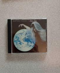 İLHAN İREM&.UÇUK MAVİ PENCERE