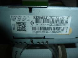 RENAULT CLİO MEGANE KANGO OTO TEYP RADYO CD ÇALAR ORJİNAL TEMİZ 2.EL ÜRÜN KEYİ VAR