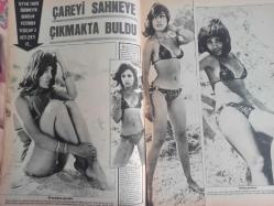 Pazar Haftalık Aktüalite Sinema Tiyatro Müzik ve Magazin Dergisi - 30 Ağustos 1974 Sayı:936 - Pakize Suda - Gönül Tansel - Bahar Erdeniz, Ajda Pekkan'ın eski eşine el koydu - Coşkun Sapmaz - Yonca Yücel son günlerde sürekli olarak futbolcu sevgili değiştiriyor - Fenerbahçeli Mustafa - Seyyal Taner ödenmeyen bonolar yüzünden Yeşilçam'a rest çekti - Türkan Şoray - Müşerref Tezcan - Leyla Sayar Dev Posteri - Yeşim Yükselen - Feri Cansel işini bilir - 11. Antalya Film Şenliği Başlarken - Yalnız ve Çıplak İlknur Taçbaş fotoğraf ve haberi - Posterli Tam Takım Dergi