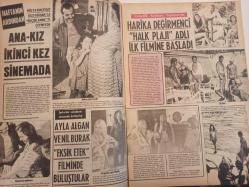 Pazar Haftalık Aktüalite Sinema Tiyatro Müzik ve Magazin Dergisi - 1976 Yılı - Sayı:1037 - Sevda Ferdağ - Yeşim Yükselen - Mine Mutlu ''Hayatımın erkeğini nihayet buldum'' dedi - Ünal Çulha - Hülya Koçyiğit ve kızı Gülşah - Ayla Algan ve Nil Burak ''Eksik Etek'' filminde buluştular - Harika Değirmenci - Saadet Sun - Bahar Erdeniz - Fenerbahçeli Engin beraberliği devam ediyor - Yaya kalan Sevinç Pekin oldu - Müşfik Kenter - Gülsün Kamu - Cihangir Gaffari - Seher Şeniz gönlünü bir işadamına kaptırdı - Orhan Sölpük - Jayne Mansfield'in kızı Janie Marie'nin çıplak pozları sinema evreninde olay yarattı - Christine Carol bir süre sahneye çıkamayacak! - Kolombo hüsnü fotoromanı - Aydemir Akbaş - Yeşim yükselen - Aya Saka - Arif Keskiner fotoğraf ve haberi - Tam Takım Dergi