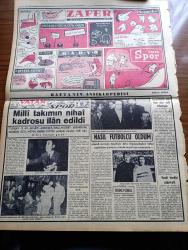 Vatan Gazetesi - 17 Şubat 1956 - Ahmet Emin Yalman Köşe Yazısı - Yangın Felaketi Sebebiyle Celal Bayar Gerze'ye Gidiyor - Fethi Çelikbaş Üniversite Sussun Basın Methetsin Olamaz Diyor - Rockfeller Vakfı 6.680.000 Dolarlık Burslarını İlan Etti - Memleketimizde 71 Cadillac Var - Peru'da Anayasa Yürürlükten Kaldırıldı - 6 7 Eylül Duruşmasına Bugün Devam Edilecek - Fransız Başvekili Guy Mollet Cezayire Sosyal Demokrasiyi Getireceğiz Dedi - Yanlış Numara Yazan Lucille Fletcher Yazı Dizisi -  Bir Türk Anası Abidesi Dikilmek Üzere Teşebbüse Geçildi - Hilton Oteli'nin İki Garsonu Komünizm Propagandası Yapmış - Uludağ Milli Park Yapılıyor - Bursa'da Tarihi Bir Servi Ağacı Yıkıldı - İstanbul Üniversitesi Senatosu Toplandı - Gazeteci Ceyn Arden'in Maceraları Çizgi Roman - Hoş Memo Karikatür - Komünistler Birleşmiş Cephe Kurmak İstiyor - Prenses Margaret Katolik Mezhebine Girecekmiş - Resim Tenkidleri Yazan Zahir Güvemli - Film Yıldızı Özcan Tekgül Puro Tuvalet Sabunu Kullanıyorum Diyor -Good Year
