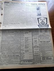 Vatan Gazetesi - 12 Şubat 1956 - 6 7 Eylül Hadiselerinden Sanık Kıbrıs Türktür Cemiyeti Mensuplarının Duruşması Yarın Başlıyor - Kasım Gülek Adnan Menderes'i Radyoda Münakaşaya Davet Ediyor - Ahmet Emin Yalman Köşe Yazısı - İsmet İnönü Ani Olarak İstanbul'a Geldi - Hürriyet Partisi Ankara İl Merkezi Dün Açıldı - Sovyetlere Verilen Cevabi Notamız Açıklandı - Türk Suriye Sınırında Aşiretler Çarpıştı 5 Kişi Öldü - Genç Dorothy Lamour - Migros Türk - Sülün Osman Bursa'dan Getirildi - Türk Gazeteciliği Yazan Enis Tahsin Til - Mahkumları Koruma Ve Kurtarma Cemiyetin Kuruluyor - Geçmişte Bugün Yazan Feridun Fazıl Tülbentçi Yazı Dizisi - Nevrozin Ağrı Kesici - Konya İmam Hatip Okulu Müdürü Bekir Elam İle Bir Görüşme - Galatasaraylılar Cemiyeti Kongresi - Asaf Çiyiltepe Ya Aşk Ya Kavga Şiiri - Sinema Sanatının Bir Öncüsü Jean Vigo - Kaptan Edi Büdü Çizgi Roman - Tunalı Kız Yazan Louis Charles Royer Yazı Dizisi - Tarzan Çizgi Roman - Adnan Veli'den Fantezi - Ankara Peşte Karmaları Maçı