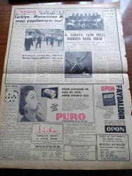Vatan Gazetesi - 1 Şubat 1956 - Başvekil Adnan Menderes Demokrat Parti Grubunda Üniversitelere Basına Ve Hürriyet Partisine Hücum Etti - Türk Amerikan İktisadi Görüşmeleri Yazan Ahmet Emin Yalman Köşe Yazısı - Türkiye Macaristan Maçı Yapılamıyor Mu - Hamit Şevket İnce Haysiyet Divanına Verildi - İstanbul'da Karakış Şiddetini Arttırdı - Nesebi Sahih Olmayan Çocukların Tescili - Askeri Şura'da Ordu İçin Kararlar Alındı - Ürdün Rus Yardım Teklifini Reddetti - İstanbul Radyosu Parasız Kaldı - Fırtınalı Gece Yazan Orhan Kemal Yazı Dizisi - İzmir'de Hususi Araba lastikleri İğneleniyor - Fezal Ustar'ın Konseri - Migros'un Şansı Yazan Sadun Tanju - Geçmişte Bugün Yazan Sinemanın Keşfi Yazan Feridun Fazıl Tülbentçi Yazı Dizisi - Gazeteci Ceyn Arden'in Maceraları Çizgi Roman - Hoş Memo Karikatür - Ölümü Geniş Akisler Uyandıran Alexander Korda Büyük İstidatlar Keşfetmişti - Galatasaraylı Saim Milli Kadroya Dahil Edildi - Olimpiyatlarda Ruslar Başta Gidiyor