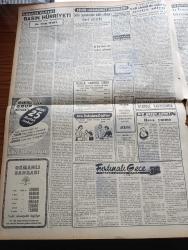 Vatan Gazetesi - 4 Şubat 1956 - Hürriyet Mi İstibdat Mı Yazan Ahmet Emin Yalman Köşe Yazısı - Hürriyet Partililer Meclisi Terkettiler - Başvekil Adnan Menderes'in Riyasetinde Yeni Bir Toplantı Yapıldı - Macar Milli Takımı Dün Gece Geldi - Satılan Dil Sualleri Hadisesi Adliyede - Şiddetli Bir Karayel Fırtınası Hüküm Sürüyor - Bulganin Amerika'ya 20 Yıllık Dostluk Teklif Etti - Şerif İçli Vefat Etti - Fırtınalı Gece Yazan Orhan Kemal Yazı Dizisi - Basın Hürriyeti Yazan Doktor Nihat Türel - Geçmişte Bugün Sait Halim Paşa'nın Kabinesinin İstifası - Truman Nixona Bir Yumruk Patlatmak İstiyorum Dedi - Gazeteci Ceyn Arden'in Maceraları Çizgi Roman - Elektrikli Tren İçin İki Fransız Mühendisi Geldi - Hikaye Öyle Bit Kız Yazan Erdal Öz - Aya Seyahat İçin Yer Ayırtanlar - Kansere Karşı Savaş İçin Bir Bomba Kullanılıyor - Tunalı Kız Yazan Louis Charles Royer Yazı Dizisi - Ava Gardner Pakistanlı Bir Güzel Oluverdi -  Nevin Aypar Puro Tuvalet Sabunu Kullanıyorum Diyor - Çalım Kralı Gibor - Boks