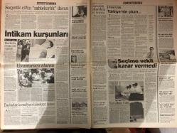 Sabah Gazetesi - 19 Eylül 1998 Türkiye - Gazete -  - Doktor - Altın - Hastane - Aşı - Ay - AP - Ankara - Kale - Tarih - Ordu - Yusuf - LP - İstanbul - Üniversite - Silah - Sağlık - Borsa - PAK - Mesut Yılmaz - Başbakan - Kredi - Satış - Dava - Hükümet - Can Bartu - Galatasaray - Zara - Saray - Hagi - Maç - Fenerbahçe - Erman Toroğlu - Juventus - Spor - PKK - Hasan Cemal - Duman - Sel - Futbol - Eder - Mahkeme - Taraftar - Fatih Terim - Futbolcu - Gol - Kule - Sergi - Yazar - Adamlar - Kurtarma - Şampiyonluk - Funda - Baha - Hıncal Uluç - Savunma - Grev - Oyuncu - Sarı Kart - Hakem - Seçim - Derbi Maçı - Hakan Şükür - Ceza - Redd - Beşiktaş - Alpay - Kupa - Orman - Aziz - Tren - Romanya - Teknik Direktör - Roman - Ozan - Kırmızı Kart - Karabükspor - Moldova - Hasan Şaş - Taffarel - Bero - Danimarka - Patron - Antrenman - Mustafa Doğan - Trabzonspor - Tayfun - Barcelona - Dolar - Köprü - Harun - Emre
