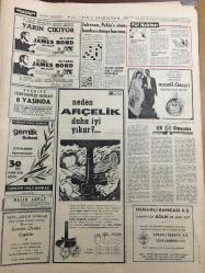 HÜRRİYET GAZETESİ 17 OCAK 1967 YIL :19 SAYI :6724----Temyiz Başkanı :Demir ,şahsen menfaat sağlamak istemiştir dedi-- Alman Polisi bir Zeki Müren Arıyor : Münih te 4 Türk ,işçilere 100 bin liralık sahte konser bileti sattı  ---Büyük sözü dinlemeyen 2 genç avcı Trakya da donup öldü ---Bir milyonerin 15 yaşındaki evlatlığı kendisini yaraladı --Bir hakim , Atatürk ilkelerine aykırı davranan sakat büyücü Avram ı 2 yıl hapse mahkum etti ---Demirel :Boğaz köprüsü kinci 5 yıllık plana alınacaktır dedi  --Johnson ,Pekin e atom bombası atmaya hazırmış ---Süvari 'ye göre :Göztepe şampiyonluk yolunda ilerliyor --Fenerbahçe Toto Kupası Finaline Katılmıyor ---Prof.Panosyan yerli bir dans yarattı :Çakıcı --Boğa güreşçisi El Cordobes i çıplak resmi ile pes ettirmek istiyor ---Beş kişilik bir aile  yangında öldü ----Camide gülme yüzünden kavga çıktı 10 yaralı var ---Zeytinburnu cinayetinin faili Van da yakalandı ---Spor -Toto da 13 Maçı 6 Kişi Bildi ---Bir Müezzin Camide Bıçaklandı ---