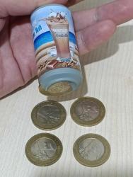 Nescafe kutu içecek şeklinde madeni bozuk para 1 TL cüzdanı anahtarlık 5 adet 15 temmuz parası da içinde promosyon tasarım nostalji retro aksesuar süs reklam koleksiyon dekor vintage antika