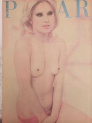 Pazar Haftalık Aktüalite Sinema Tiyatro Müzik ve Magazin Dergisi - 1976 Yılı - Sayı:1032 - Linda Grace - Alev Altın - Seks bombası Nalan Çöl de şarkıcılığa heveslendi - Antalya şenliği sessiz sedasız kapanıp gitti - Atıf Yılmaz - Cüneyt Arkın - Zerrin Arbaş - Erol Keskin - Müjde Ar - Zeki Ökten - Adile Naşit - Atıf Yılmaz - Gani Turanlı - Şerif Gören - İrfan Ünal - Melih Gülgen - İrfan Ünal - Sonia Viviani - Kadir İnanır - Pervin Par - Ediz Hun - Gül Tener'i kardeşinin intiharı perişan etti - Ali Büyükkaya - Figen Han'ın en yeni aşk sistemi - Ahmet Soydan - ''Genç sevgiliyle birlik olunca insan da gençleşir'' - Ceyda Karahan, Ünsal Emre'den ayrılıp, Aynur Akarsu'nun eski aşkına el koydu - Fatma Belgen bir aşktan öbürüne koşuyor - Ali Rıza Binboğa - Oktay Erül - Fatma Belgen hayatının tadını çıkarıyor - Mersinli güzel Serçin Erdem: ''Amacım Türkan Şoray olmak'' dedi - Serçin Erdem - Kolombo Hüsnü fotoromanı - Ata Saka - Yeşim Yükselen - Aydemir Akbaş fotoğraf ve haberi - Tam Takım Dergi