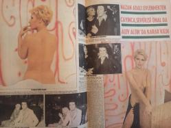 Pazar Haftalık Aktüalite Sinema Tiyatro Müzik ve Magazin Dergisi - 1976 Yılı - Sayı:1031 - Prenses Banu - Perihan Ateş - Şöhretler yeni sezona hayli hızlı başladı - Oya Peri - Piraye Uzun ve Ali Kurna sezona mutlu girdiler - Serpil Örümcer'in ''Sadece Arkadaşı'' hiç yanından ayrılmıyor - Elif Pektaş - Turan Gökbakan'a sımsıkı sarılmış - Hülya Koçyiğit sahneye çıkacak fakat nerde, ne zaman? - Osman Kavran - Hamlet, Fatma Girik , William Shakespoeare'de Metin Erksan - Gamze Öz aşkıyla beraberliğe devam ediyor - Müşerref Tezcan - Meral Zeren - Romalı Perihan - sami Tunç - Emel Sayın - Sevda Ferdağ - Turgut Oylum - Nazan Adalı evlenmekten cayınca, sevgilisi Önal'da Alev Altın'da karar kıldı- Kaybolan Nur Ay inzivaya çekildi - Romina Terry - Feri Cansel Ankara'da yeni bir sevgili buldu - Yusuf Tereyağoğlu - Gittiler, gördüler ve dönüverdiler - Yılmaz Güney'e alkış - Cüneyt Arkın - Fatma Girik - Ayhan Işık - Sadri Alışık - Aydemir Akbaş - Gülşen Bubikoğlu - Zeki Müren - Tam Takım Dergi