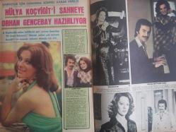 Pazar Haftalık Aktüalite Sinema Tiyatro Müzik ve Magazin Dergisi - 1976 Yılı - Sayı:1017 - Arzu Okay - İda Elvin - Pazar ekibi Ankara'dan bildiriyor - Selma Güneri, Ankara'da, Nazan Şoray'la İstanbul hasreti gideriyor - Dansöz Şehnaz Avrupa yolcusu - Bir yanında yeni barıştığı eski eşi diğer yanında Nükhet Duru'nun yeni sevgilisi vardı - Aydemir Akbaş eski büyük aşkını Dört Başı Mamur dinledi - Beyhan Benek - Mehmet Teoman - Ajda Pekkan - Fatma Belgen'in son ümidi Anadolu turnesinde - Bir aylık sahne hayatı olan Fatma Belgen sinemaya veda etti - İlk kez Tarık Akan'la birlikte oynayan Müjde Ar fiyatını 50 bin liraya çıkardı - Hülya Koçyiğit'i sahneye Orhan Gencebay hazırlıyor - Türkan Şoray Kırklareli'nde ''Kraliçe''ler gibi karşılandı - Tennur Solak da kermese renk kattı - Saffet Genç - Halil Büyükkahraman - Kemal Tamer - Ceyhan Cem yine dağıttı - Orçun Sanat - Şeyda Senem fotoğraf ve haberi - Tam Takım Dergi