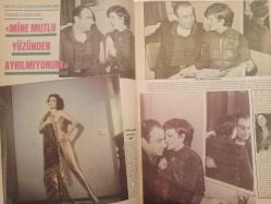 Pazar Haftalık Aktüalite Sinema Tiyatro Müzik ve Magazin Dergisi - 1976 Yılı - Sayı:1015 - Türkan Şoray - Margit Selly - Yeşilçam'da panik! Sansür 25 Seks Filmini Yasakladı - Melih Gülgen - Mine Mutlu - Kazım Kartak - Temel Gürsu - Ceyda Karahan - Yalçın Gülhan - Meral Deniz - Mine Şah - Elif Pektaş - Ünsal Emre - Leyla Şahin - Hadi Çaman - Arzu Okay - Feri Cansel - Arzu Okay - Ali Poyrazoğlu - Nezmi Özer - Mecdet Erdur - Mete İnselel - Gündüz Akar - Nami Dilbaz - Senar Seven, çırılçıplak soyunduğu ve seviştiği filmlerini ne yapacak? - Kıskanç sevgilisi Özden Yüce'nin füze göğüslerini kırık vazo ile acımadan doğradı - Melih Gülgen , Mine Mutlu ve aşka devam - Geçirdiği kaza, Melek Görgün'e hız verdi - Füsun Önal - Selda - Emel Sayın - Yusuf Sezer - Nazan Şoray - Fatma Belgen - Oya Peri - Ünsal Emre - Romina Terry - Melek Görgün - Sonunda Nükhet Duru abayı menajerine yaktı - Funda Balcı bir çiçekten öbürüne koşuyor - Nesrin Topkapı bu kez de iddialı - Tam Takım Dergi