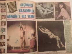 Pazar Haftalık Aktüalite Sinema Tiyatro Müzik ve Magazin Dergisi - 1976 Yılı - Sayı:1015 - Türkan Şoray - Margit Selly - Yeşilçam'da panik! Sansür 25 Seks Filmini Yasakladı - Melih Gülgen - Mine Mutlu - Kazım Kartak - Temel Gürsu - Ceyda Karahan - Yalçın Gülhan - Meral Deniz - Mine Şah - Elif Pektaş - Ünsal Emre - Leyla Şahin - Hadi Çaman - Arzu Okay - Feri Cansel - Arzu Okay - Ali Poyrazoğlu - Nezmi Özer - Mecdet Erdur - Mete İnselel - Gündüz Akar - Nami Dilbaz - Senar Seven, çırılçıplak soyunduğu ve seviştiği filmlerini ne yapacak? - Kıskanç sevgilisi Özden Yüce'nin füze göğüslerini kırık vazo ile acımadan doğradı - Melih Gülgen , Mine Mutlu ve aşka devam - Geçirdiği kaza, Melek Görgün'e hız verdi - Füsun Önal - Selda - Emel Sayın - Yusuf Sezer - Nazan Şoray - Fatma Belgen - Oya Peri - Ünsal Emre - Romina Terry - Melek Görgün - Sonunda Nükhet Duru abayı menajerine yaktı - Funda Balcı bir çiçekten öbürüne koşuyor - Nesrin Topkapı bu kez de iddialı - Tam Takım Dergi