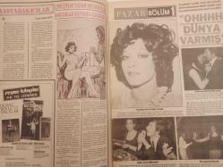 Pazar Haftalık Aktüalite Sinema Tiyatro Müzik ve Magazin Dergisi - 1976 Yılı - Sayı:1010 - Mine Sun - Aynur Akarsu - Çırılçıplak yatan deli kız için doktorlar kuyruğa girdiler - Melek Görgün sanki kaza geçirmişcesine neşeli ve oynaktı - Arzu Okay'ın sırrını herkes merak ediyordu - Mete İnselel - Türkan Şoray - Sonia Viviani - fikret Hakan - Kadir İnanır - Osman Faruk Seden - İrwing Wallace - Fikret Hakan - Hüseyin Peyda - Mualla Omay kırk yıllık aşkını değiştirdi - Türkan Şoray bugün yine zirvede olacaktı - Metin Erksan TRT yöneticilerini ve eleştirileri cevaplandırıyor - Seçil Heper - Metin Erksan - Ahmet Hamdi Tanpınar - Gül Erksan - Ahmet Mekin - Ümit Tokcan - Baki Tamer - Ceyda KArahan - Ahmet Arkan - Zerrin Arbaş - Hakan Işık - Kenan Hulusi - Pazar'ın gecesinde Selda etrafı kırdı geçirdi - Serpil Şafak - Ayhan Işık - Burhan Seyfioğlu - Tennur Solak - Kemal Tamer - Ertem Göreç - Çiğdem Günbay - Nazan Adalı - Cem Erman - Mehmet Ali Erbil - Talat Hemşeri -Handan Adalı Tam Takım Dergi