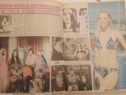 Pazar Haftalık Aktüalite Sinema Tiyatro Müzik ve Magazin Dergisi - 1976 Yılı - Sayı:1010 - Mine Sun - Aynur Akarsu - Çırılçıplak yatan deli kız için doktorlar kuyruğa girdiler - Melek Görgün sanki kaza geçirmişcesine neşeli ve oynaktı - Arzu Okay'ın sırrını herkes merak ediyordu - Mete İnselel - Türkan Şoray - Sonia Viviani - fikret Hakan - Kadir İnanır - Osman Faruk Seden - İrwing Wallace - Fikret Hakan - Hüseyin Peyda - Mualla Omay kırk yıllık aşkını değiştirdi - Türkan Şoray bugün yine zirvede olacaktı - Metin Erksan TRT yöneticilerini ve eleştirileri cevaplandırıyor - Seçil Heper - Metin Erksan - Ahmet Hamdi Tanpınar - Gül Erksan - Ahmet Mekin - Ümit Tokcan - Baki Tamer - Ceyda KArahan - Ahmet Arkan - Zerrin Arbaş - Hakan Işık - Kenan Hulusi - Pazar'ın gecesinde Selda etrafı kırdı geçirdi - Serpil Şafak - Ayhan Işık - Burhan Seyfioğlu - Tennur Solak - Kemal Tamer - Ertem Göreç - Çiğdem Günbay - Nazan Adalı - Cem Erman - Mehmet Ali Erbil - Talat Hemşeri -Handan Adalı Tam Takım Dergi