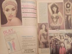 Pazar Haftalık Aktüalite Sinema Tiyatro Müzik ve Magazin Dergisi - 1976 Yılı - Sayı:1009 - Bahar Erdeniz - Alev Altın - Gamze Öz eski eşini mahkemeye veriyor - Erdinç Öz - Nilüfer - Melek Görgün - Atilla Oymak - Ülkü Erakalın - Ali Rıza Binboğa - Müjde Ar 800 bin liralık gazino teklifini reddetti - Osman Kavran - Mine Mutlu yılda bir milyon kazancın üstüne sünger çekiverdi - Mine Mutlu son günlerde Yeşilçam'ın en çok konuşulan olayının iç yüzünü PAZAR'a açıkladı - Melih Gülgen - Kadri Yurdatap - Elif Pektaş, Senar Seven'e kaptırdığı sevgilisini geri aldı - Adnan Sapmaz - Ahmet Kanık - Nükhet Duru iyice dağıttı - Mehmet Teoman - İlknur Taçbaş, şen dulluğun iyice tadını çıkarıyor - Özden Yüce sekiz ay sonra yuvaya döndü - Filiz Akın - Müjde Ar - Ekrem Bora - Menekşe - Funda Balcı - Ülkü Özen - Serap Coşkun fotoğraf ve haberi - Tam Takım Dergi