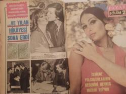 Pazar Haftalık Aktüalite Sinema Tiyatro Müzik ve Magazin Dergisi - 1976 Yılı - Sayı:1007 - Feri Cansel - Prenses Banu - Juliet Tote - Hastabakıcılar - Senar Seven - Aynur Akarsu - Turgut Özatay - Salih Kırmızı - Yavuz Figenli leblebi gibi film çekti - Necdet Erdur - Erdoğan Tünaş - Aram Gülyüz - Nazmi Özer - Ceyda Karahan - Ünsal Emre - Nazan adalı bir anda Yeşilçam'ın aranılan isimleri arasına girdi - Hale Soygazi ve Ahmet Özhan en sonunda nikah masasına oturdular - Türkan Şoray'ın İsviçre yolculuklarının nedenini herkes merak ediyor - Ağır Hasta - Rüçhan Adlı - Leyla Sayar her şeyden vazgeçti - Feri Cansel ilk kez bir filmde külodunu fora edip anadan doğma soyundu - Hadi Çaman - Çıplak kovboy Melek Görgün - Afrikalı yerlilerin kolyeleri Avrupalı çıplakları süslüyor - Julia Pennington fotoğraf ve haberi - Tam Takım Dergi