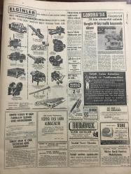 HÜRRİYET GAZETESİ 17 EYLÜL 1964 YIL :17 SAYI :5884---Ağız değiştiren Makarios Sulh Taarruzuna Başladı --Yunan uyruklu Rumlara bir aylık mühlet verildi ---Gürsel ,İran Seyahatini Tehir Etti ---Makarios U.Thant a beş maddelik  bir plan gönderdi ---Kıbrıs için yardım pulu  çıkıyor --2 çocuk annesi kadın gece lisesini birincilikle  bitirdi ---Ruslar bir anda  bütün Dünya yı  yok edebiliyormuş ---Kayıp motor  İmralı Adası  açıklarında bulundu ---Coca-Cola nın 1916  fabrikası  İstanbul da dün istihsale  başladı --Kuduzun yayılmasında  yarasaların rolü büyük ---Galatasaray -Magdeburg  ile karşılaşıyor ---Fenerbahçe idarecileri sakat oyuncular  düşündürüyor --Turgay ,kadro dışı bırakıldı --Spor -Toto Müdürü Haluk Yalım Futbol Federasyonuna Çattı --Galatasaray dan Doğan ve Metin ,Fenerbahçe den Aydın ın namzet  kadroya çağrılması  muhtemel ----Japonlar ,dalgalara meydan okuyan gemi yapıyor --
