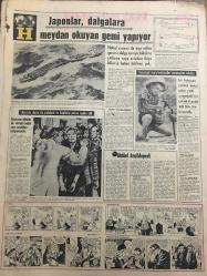 HÜRRİYET GAZETESİ 17 EYLÜL 1964 YIL :17 SAYI :5884---Ağız değiştiren Makarios Sulh Taarruzuna Başladı --Yunan uyruklu Rumlara bir aylık mühlet verildi ---Gürsel ,İran Seyahatini Tehir Etti ---Makarios U.Thant a beş maddelik  bir plan gönderdi ---Kıbrıs için yardım pulu  çıkıyor --2 çocuk annesi kadın gece lisesini birincilikle  bitirdi ---Ruslar bir anda  bütün Dünya yı  yok edebiliyormuş ---Kayıp motor  İmralı Adası  açıklarında bulundu ---Coca-Cola nın 1916  fabrikası  İstanbul da dün istihsale  başladı --Kuduzun yayılmasında  yarasaların rolü büyük ---Galatasaray -Magdeburg  ile karşılaşıyor ---Fenerbahçe idarecileri sakat oyuncular  düşündürüyor --Turgay ,kadro dışı bırakıldı --Spor -Toto Müdürü Haluk Yalım Futbol Federasyonuna Çattı --Galatasaray dan Doğan ve Metin ,Fenerbahçe den Aydın ın namzet  kadroya çağrılması  muhtemel ----Japonlar ,dalgalara meydan okuyan gemi yapıyor --