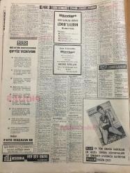 HÜRRİYET GAZETESİ 31 TEMMUZ 1965 YIL :18 SAYI :6196--Türkeşçiler  gövde  gösterisine başladı --İzmir de yeni bir kiralık kızlar olayı ortaya çıkardı ---Üç parti her ilde seçimlere giremiyor ---Nebahat Çehre Kızlarımızı Harcatmayalım Dedi ---Aldatılan koca hafiye  gibi çalışıp zina yapan eşini suçüstü  yakalattı ---75 kuruş ziyana kızıp Belediye yi dava  etti ---İstanbul ve Anadolu yakalarına günde 300 ton asfalt dökülüyor ---Türk takımının daktilo şampiyonluğu  bütün dünya da büyük ilgi yarattı ---Sevgilisini Öldüren İngiliz Polisi ,İdama Mahkum Oldu ---Fenerbahçe Kampa Girdi ---O.Boran  bu yıl şampiyonluk sırası bizim dedi ---Sabri ,Federasyon Başkanı ile görüştü ---Amerika ,Rusya karşılaşıyor ---Galatasaray Sion la Anlaştı ---Fuar  Festivaline 15 Film İştirak Ediyor ---Lübnan lı bir milyoner Fatma Girik e talip oldu --Memduh Ün komiser oldu ---Soyunmayan Kalmadı  :Soyunmayan yıldızı seyirci tutmuyor ---