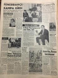 HÜRRİYET GAZETESİ 31 TEMMUZ 1965 YIL :18 SAYI :6196--Türkeşçiler  gövde  gösterisine başladı --İzmir de yeni bir kiralık kızlar olayı ortaya çıkardı ---Üç parti her ilde seçimlere giremiyor ---Nebahat Çehre Kızlarımızı Harcatmayalım Dedi ---Aldatılan koca hafiye  gibi çalışıp zina yapan eşini suçüstü  yakalattı ---75 kuruş ziyana kızıp Belediye yi dava  etti ---İstanbul ve Anadolu yakalarına günde 300 ton asfalt dökülüyor ---Türk takımının daktilo şampiyonluğu  bütün dünya da büyük ilgi yarattı ---Sevgilisini Öldüren İngiliz Polisi ,İdama Mahkum Oldu ---Fenerbahçe Kampa Girdi ---O.Boran  bu yıl şampiyonluk sırası bizim dedi ---Sabri ,Federasyon Başkanı ile görüştü ---Amerika ,Rusya karşılaşıyor ---Galatasaray Sion la Anlaştı ---Fuar  Festivaline 15 Film İştirak Ediyor ---Lübnan lı bir milyoner Fatma Girik e talip oldu --Memduh Ün komiser oldu ---Soyunmayan Kalmadı  :Soyunmayan yıldızı seyirci tutmuyor ---