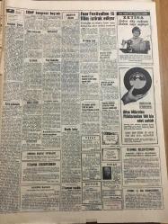 HÜRRİYET GAZETESİ 31 TEMMUZ 1965 YIL :18 SAYI :6196--Türkeşçiler  gövde  gösterisine başladı --İzmir de yeni bir kiralık kızlar olayı ortaya çıkardı ---Üç parti her ilde seçimlere giremiyor ---Nebahat Çehre Kızlarımızı Harcatmayalım Dedi ---Aldatılan koca hafiye  gibi çalışıp zina yapan eşini suçüstü  yakalattı ---75 kuruş ziyana kızıp Belediye yi dava  etti ---İstanbul ve Anadolu yakalarına günde 300 ton asfalt dökülüyor ---Türk takımının daktilo şampiyonluğu  bütün dünya da büyük ilgi yarattı ---Sevgilisini Öldüren İngiliz Polisi ,İdama Mahkum Oldu ---Fenerbahçe Kampa Girdi ---O.Boran  bu yıl şampiyonluk sırası bizim dedi ---Sabri ,Federasyon Başkanı ile görüştü ---Amerika ,Rusya karşılaşıyor ---Galatasaray Sion la Anlaştı ---Fuar  Festivaline 15 Film İştirak Ediyor ---Lübnan lı bir milyoner Fatma Girik e talip oldu --Memduh Ün komiser oldu ---Soyunmayan Kalmadı  :Soyunmayan yıldızı seyirci tutmuyor ---