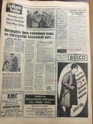 HÜRRİYET GAZETESİ 28 AĞUSTOS 1967 YIL :20 SAYI :6944--Sapık katil otosuna aldığı 7 yaşındaki  kızı kirletip , boğdu --Asgari geçim indirimi bu yıl uygulanmıyor ---Karadeniz bölgesine akar-yakıt  sevk edildi ---Kaybolan çocukların kanlı cesetleri buzdolabında bulundu ---Kıbrıs Türk 'ü eziyete cesaretle  dayanıyor --40 lık Kadriye teyze  yaşlı kocasını terk ederek  ilk sevgilisine döndü ---Amerika ,ikili  görüşmelerin  yeniden başlamasını istedi --Yugoslavya yı istila eden dev farelerden  kediler bile korktu ---Beşiktaşlılar Federasyondan Anlayış Bekliyor --İz.Spor ,Ülküspor ,Denizli ,Balıkesir  galip Aydın -K.Yaka berabere Manisa Mağlup ---Arnavutluk tan dönen Fenerbahçe kampa giriyor ---En hadiseli plaklarını iftiharla takdim eder : Nuri Sesigüzel ---Kıbrıs Türk Mücahit Ordusu ---4 yılda çığ gibi büyüdüler ---