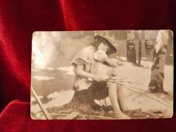 KARTPOSTAL,1917 ORMANDA KIZ VE KUZU TEMALI 460