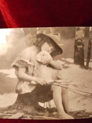 KARTPOSTAL,1917 ORMANDA KIZ VE KUZU TEMALI 460
