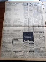 Vatan Gazetesi - 22 Kasım 1955 - Ahmet Emin Yalman Köşe Yazısı - Malatya Belediye Seçimleri Henüz Karara Bağlanamadı - Bulganin Batılılara Delhi'de Hücum Etti - Bağdat Paktı Konseyi İlk Toplantısını Yaptı - Yaralı İran Başvekili Hüseyin Ala Ve Ateş Eden Fotoğraf - Bombay'da 200 Bin İşçi Polisle Çatıştı 22 İşçi Yaralandı - Fırtınalı Gece Yazan Orhan Kemal Yazı Dizisi - Atatürk Filmi İle İlgili Mukavele İmzalandı - İzmir İmam Hatip Yetiştirme Derneğinin Mektubu - Geçmişte Bugün Sultan Birinci Mustafa'nın Cûlusü - Hürriyet Partililer Adnan Menderes'e Cevap Verecekler - Gazeteci Ceyn Arden'in Maceraları - Hoş Memo Karikatür - Lady Chatterley'in Aşıkı Fransa'da Filme alındı - Sonu Gelmeyen Yol Çeviren Burhan Arpad Yazı Dizisi - İslam Tarihinde Düşünen Baş Hazreti Ali Yazan Abdülbaki Gölpınarlı Yazı Dizisi - Şehirden Çizgiler Yazan Orhan Kemal Yazı Dizisi - Gripin - Macar Milli Takımı Geliyor - Kocsis - Puşkaş - Fenerbahçe'de Esaslı Hiç Bir İhtilaf Mevcut Değildir - Enternasyonal Basketbol