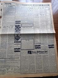 Vatan Gazetesi - 23 Kasım 1955 - Ahmet Emin Yalman Köşe Yazısı - Hükümet İçin Demokrat Parti Grubunda İstizah Açıldı - Konya Mebusu Ziyad Ebüzziya 150 Mebus Hürriyet Partisine Geçebilir Dedi - Bağdat Paktı Konsey Toplantısı Sona Erdi Ve Bir Tebliğ Yayınlandı - CHP Genel Sekreteri Kasım Gülek Seçim Neticesi İktidar İçin Ağırdır - Sarıgüzel'de Çöken Apartmanın İlk Mesulü Ali Rıza Soyunç Adliyede - Beş Şirkete Petrol Arama Müsaadesi Verildi - Nizamettin Nazif Tepedenlioğlu Tahliye Edildi - Fırtınalı Gece Yazan Orhan Kemal Yazı Dizisi - Belediye Tariş'ten 30.000 Kilo Zeytinyağı Aldı - Birleşmiş Milletler Irak Baş Delegesi Fadıl Cemali İsrail Para Koparmaya Çalışıyor Dedi - Geçmişte Bugün Büyük Tarihçi Hammer'in Ölümü Yazan Feridun Fazıl Tülbentçi Yazı Dizisi - Gazeteci Ceyn Arden'in Maceraları Çizgi Roman - Hoş Memo Karikatür - Karaca Tiyatro'nun Rejisörü Müze ofis Ve Tiyatro Sanatı - Sonu Gelmeyen Yol Çeviren Burhan Arpad - 1955 Yılı İçinde En Fazla Tütün Ve Fındık İhraç Edildi