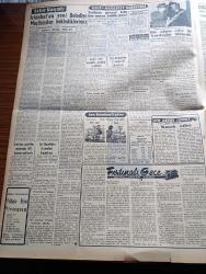 Vatan Gazetesi - 8 Aralık 1955 - Ahmet Emin Yalman Köşe Yazısı - Kabine Dün De Açıklanamadı - Muhtemel Yeni Vekiller Kimler - Clement Attle İşçi Partisi Liderliğinden İstifa Etti - Adnan Menderes Bazı Mebuslara Dün Gece Bir Ziyafet Daha Verdi - Demokrat Parti Grubu İdare Heyeti Bugün Olağanüstü Toplanıyor - Mükerrem Sarol'dan Sözlü Müdafaa İstendi - İstanbul Mühim Bir Ticaret Merkezi Haline Getirilecek - Fırtınalı Gece Yazan Orhan Kemal Yazı Dizisi - Yılbaşı Gecesi İçin Bir Masa 1000 Lira - Eyüp Bölgesinde 1,5 Ayda 140 Tifo Vakası - Geçmişte Bugün Güzel Kraliçe Mari Stuart Yazan Feridun Fazıl Tülbentçi Yazı Dizisi - Gazeteci Ceyn Arden'in Maceraları Çizgi Roman - Hoş Memo Karikatür - Hürriyet Partisinin Tüzüğü Hazırlandı - İslam Tarihinde Düşünen Baş Hazreti Ali Yazan Abdülbaki Gölpınarlı Yazı Dizisi - Moda İlkokulundan Yavrularla Bir Sohbet - Çocuk Köşesi - Cemiyet Hayatı - Radyo Ve Bulmaca - Opon Ağrı Kesici - Milli Piyango Dün Çekildi - Spor Oyunları Federasyonunun Son Aldığı Karar