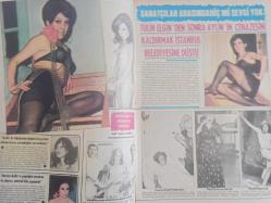 Pazar Haftalık Aktüalite Sinema Tiyatro Müzik ve Magazin Dergisi - 1976 Yılı - Sayı:984 - Nazan Şoray - Ahu Tuğba - Müjde Ar, Yeşilçam'da Memnu Aşkın kahramanı oldu - Salih Güney - Kadir İnanır - Tufan Giray - Fatma Belgen - Niyazi Kasabalı - Nezihi Tümay - Gülseren Çelik - Sevinç Duygu - Selva Canyoran - Dinçer Bıçakkan - Çiğdem Pirim - Çölban Özakar - Orhan Şevki - Asu Maralman - Rüçhan Çamay - Pakize Suda - Aynur Aydan - Metin Akpınar - Samim Y. Baki - Gülşen Koçal - Tolga Aşkıner - İbrahim Şensoy - Zihni Seden - Kemal Özkan - Leyla Sayar - Rüçhan Çamay - Fatma Belgen - Ahmet gülhan - Yalçın Gülhan - Şantöz Aylin - Sevgi Can - Doğan Bilge - Tülin Elgin'den sonra Aylin'in cenazesini kaldırmak İstanbul Belediyesine düştü - Figen Han Dev Posteri - Ünlüler albümü: Esen Püsküllü - Salih Güney - Yıldırım Önal - Cüneyt Arkın - Hulki Saner - Murat Soydan - Cüneyt Gökçer - Gülten Ceylan - Yılmaz Köksal - Erol Büyükburç - Atacan Arseven - Sadri Alışık - Prenses Banu - Posterli Tam Takım Dergi