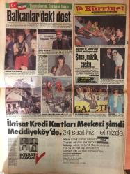 Hürriyet Gazetesi - 26 Eylül 1999  - Türkiye - Ay - Taha Akyol - Şebnem Ferah - AP - Medya - Televizyon - Gazete - Yönetmen - Kültür - Film - Mehmet Ali Birand - Sel - Tatil - Siyaset - Ekonomi - Yargı - Spor - Hakkı Devrim - İspanya - Ordu - Gol - Hükümet - Öğretmen - Tarih - Ankara - Yilmaz - Aşı - Turizm - Memur - DSP - ANAP - DYP - İstanbul - Anayasa - Erdoğan - PAK - Adamlar - Maç - Saray - Satış - Beşiktaş - Pazarlama - Galatasaray - Fenerbahçe - Efes Pilsen - Oyuncu - Futbol - Futbolcu - Selçuk - Bayern - Bayern Münih - Savunma - Eder - Sefo - Ceza - GP - Göç - Kazı - Bulgaristan - LP - Kanada - Hakem - Taraftar - Tren - Hollanda - ABD - Olimpiyat - Antrenman - Almanya - Pasaport - Otel - Teknik Direktör - Otobüs - Uçak - Ege - Model - Kale - Tayfun - Kira - Beto - Başbakan - Cumhurbaşkanı - Bale - Dava - MHP - MSP - Nez - Parlamenter Sistem - Redd - BM - Müzik - THY - Dans - Belediye - Isla