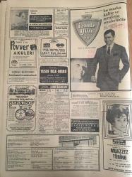 HÜRRİYET GAZETESİ 21 AĞUSTOS 1967 YIL :20 SAYI :6937---Cami ,okul ve kışlaya politika girmemeli ---Karagülle saz takımı kurup türkü besledi ----Esmer  Türk erkekleri ,Alman kızlarının aklını çeldi ---İkili  görüşme  halen devam ediyor ----Terfi sırası gelen  252 albay var 35 i  general olacak   ---5 ünlü müzisyeni bağlayıp uzun saçlarını  kestiler ---Balıkesir ,Denizli spor galip Manisa ,Aydın ise  berabere ---Tek erkekler  finalini  Mandarıno  kazandı --İzmir ,Ankara 'yı 9-2 yenerek  şampiyon oldu ---Uluslararası  Ankara tenis  turnuvası bugün başlıyor ---Galatasaray :1 Beşiktaş :0---Fuar açıldı --Karışık yağlar  konusu Senatoya aksettirildi --Amerika nın bir şehrinde daha zenciler ayaklandı --