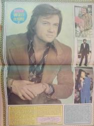 Pazar Haftalık Aktüalite Sinema Tiyatro Müzik ve Magazin Dergisi - 1976 Yılı - Sayı:966 - Seyyal Taner - Prenses Banu - Çek güzeli Romina Yeşilçam'a yerleşti - Yaman Tüzcel - Toni Caouki - Tülin Öner - Abdullah Erdal - Nükhet Arslan - Cevat Alkan - Semahat Akan - Müzeyyen Bayülken - İnci Çayırlı - Perihan Altındağ - Aziz Mahir Erdal - Abdullah Erdal - Emine Işıklar - Erman Şener - Tarık Akan - Mete Gürsel - Hülya Toğlu - İbrahim Gürçen - Necati Karakaya - Emel Sayın tam dört kez çocuk aldırmış - Çıplaklıkta Seher Şeniz ve Anuşka'yı geçen yok - Ünlüler Albümü: Göksel Arsoy - Ülkü Erakalın - Belgin Doruk - Hüseyin Baradan - Necdet Tosun - Nevzat Okçugil - Hulki Saner - Nevzat Pesen - Türkan Şoray - Memduh Ün - Bülent Oran - Sırrı Gültekin - Melek Görgün: ''Ben baharı işte böyle karşılarım'' dedi - Nilüfer Aydan - Yılmaz Duru - Halit Refiğ - Reha Yurdakul - Muhterem Nur - Hayati Sönmez - Fatma Belgen - Sermet serdengeçti - Sevgi Sun - Ahmet Arkan fotoğraf ve haberi - Tam Takım Dergi