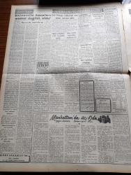 Vatan Gazetesi - 17 Ocak 1955 - Ahmet Emin Yalman Köşe Yazısı - Mısır Arap Başvekillerini Toplantıya Çağırıyor - İran Türkiye Irak Paktına Katılmayacağını Dün Bildirdi - Kıbrıs'ta Rumlar Hala Enosis Diye Bağırıyor -  Rotschild Öldü - Manhattan'da Üç Oda Yazan Simenon Yazı Dizisi - Çalışma Enstitüsü Bugün Açılıyor - Washington Ve Üçlü Balkan Anlaşması - Kanseri Azaltmak İçin Beş Şart - Costa Rica'da Şiddetli Çarpışmalar Oluyor - Hilton Oteline Beş Mil Keten Geliyor - Stalin'in Fransa'da Üvey Bir Kardeşi Varmış - Eski Faşist Bakanlar Nasıl Yaşıyorlar - Sir Julius Levy'nin Yükselişi Yazan Daphne Du Maurier Yazı Dizisi - Good Year Lastikleri - Ankara İstanbul İzmir Teknik Üniversite Radyosu  Yayın Programı - Gripin - Beşiktaş İstanbulspor'u Güçlükle Yendi - Fatih Kupası Üçüncü Yıl Yarışması - Mısır Bisiklet Turu - Adalet Beykoz'u 2 0 Yendi - Vefa Emniyet Maçı 0 0 - Adana Lig Maçları Sona Erdi - Yugoslav Takımı Lubliana Eskişehir'de Mağlup Oldu - 52 Kiloda Hüseyin Akbaş'ın Galibiyeti
