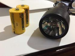 DURACELL EL FENERİ 2 ADET ŞARJLI PİL