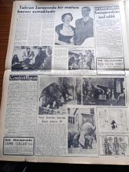 Vatan Gazetesi - 14 Ocak 1955 - Ahmet Emin Yalman Köşe Yazısı - Başvekil Adnan Menderes Bugün Şam Ve Beyrut'a Gidecek - Mükerrem Sarol Ve Akis Davası Karara Kaldı - Mısır Türkiye Irak İttifakını İyi Karşılamadı - Nihat Erim Ve Cemil Sait Barlas İle Yapılan Mülakat - Pendik Vapuru Tuzla Önünde Küçük Bir Adaya Bindirdi - Manhattan'da Üç Oda Yazan Simenon Yazı Dizisi - Profesör Von Karman Dün Roket Mevzuunda Konferans Verdi - Merhum Orgeneral Şükrü Kanatlı Anılacak - Kraliçe Elizabeth Saatini Kaybetti - Mısır'da Kumar Yasak Edildi - Haydarpaşa Adapazarı Arasında Motorlu Tren İşleyecek - Konuşan Makine İmal Edildi - Fernandel İlk Defa Bir Dramda Rol Almıştı - Sir Julius Levy'nin Yükselişi Yazan Daphne Du Maurier Yazı Dizisi - Fransa'nın 600 Senelik Değirmenleri Çöküyor - Türkiye Macaristan Güreş Karşılaşması Yarın Yapılıyor - Yunanlı Boksör Lambidis İle Garbis Karşılaşıyor - Bulmaca - Ankara İstanbul İzmir Radyosu Programı - Necip Bey Diş Macunu - Kısa İlanlar