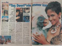 MİLLİYET OSCAR TV MAGAZİN DERGİSİ-MİLLİYET-OSCAR-MAGAZİN-DERGİ-3 ARALIK-9 ARALIK-1994-YIL:3-SAYI:113-KAPAK-FOTOĞRAF-RÖPORTAJ-EN BÜYÜK TARAFSIZ TELEVİZYON MAGAZİN SİNEMA DERGİSİ-ZARİFE İLE ÇOK ÖZEL-20 SORUDA JALE-EBRU & BİLGE-KANAL D'NIN DEVRİYELERİ-TGR'NIN INCISI-INCI ERTUĞRUL-BAY SARI TRAMPET-URAL YALVAÇ-NESRIN HEMŞIRE YENIDEN EKRANDA-ASLI ÖYKEN-FORMALİTEYİ YERİNE GETİRDİK-NİLGÜN BELGÜN-ATİLLA DEMİRCİOĞLU-ERKAN CAN-SPOR TUTKUNU-SPOR SPIKERI-ERDOĞAN ARIKAN-SONUNDA ARADIĞINI BULDU-KEZBAN YAŞAMUL-KEREM DOĞUTUNA-KEREM BÜYÜK OYNUYOR-GÜNE OLINKA'YLA BAŞLAYIN-NEDRET SELÇUKER-ALIŞVERİŞE BİLE GİDEMİYOR-CANAN KIRMIZIGÜL-CESUR VE GÜZELİN YILDIZI-BİR KADININ SIRRI-JOANNE JET GİBİ-JOANNE GUEST-SARIŞIN BOMBA-MINDY LEWIS-HALLE BERRY-SARŞIN FIRTINA-EN GENÇ ŞARKICI KADER-KADINLAR MİTHAT'A BAYILIYOR-