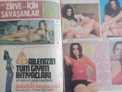 Pazar Haftalık Aktüalite Sinema Tiyatro Müzik ve Magazin Dergisi - 1 Eylül 1972 - Sayı:832 - Müşerref Tezcan - Seyyal Taner - İddialı filmlerin oyuncusu Müşerref Tezcan - Aynur Aydan'a 250 bin liralık haciz gelince şarkıcılığa boyun eğdi - Zirve için yarışanlar - Meral Zeren - Bahar Erdeniz - Fatma Belgen - Müşerref Tezcan - Perihan Savaş - Persil Deterjan Reklamı - Ekrem Bora - Hülya Koçyiğit - Kartal Tibet - Nelson mayo reklamı - Lale Belkıs sanat için soyundu - Aynalı odada seks - Nevin Nuray tipini değiştirdi - Seyyal Taner dişi Camoka - Erkan Abacı - Perihan Ergüneş - Bir kelebek gibi rolden role konuyor fotoğraf ve haberi - Dergi tam değildir sadece 18 sayfası mevcuttur