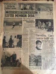 HÜRRİYET GAZETESİ 15 TEMMUZ 1964 YIL :17 SAYI :5820--Tasarruf Bonoları Satılamayacak : 1000 liraya kadar  aylık alanlardan bono kesintisi yapılmayacak ---Yaralı 6 Kıbrıslı Türkü Rum Polisi ,Tevkif Etti ---Zimmetine geçirdiği 163 bin lirayı at yarışında kaybetti ---Anadolu öğrenci  kampları  başladı ---Yarımburgaz da 50 bin yıllık bir çene kemiği bulundu ---Amerika ile soğuk harbe devam edeceğiz  en kuvvetli silahımız da Müslümanlık ---Lefter memnun değil --Fiorentina ,Can  Lazio  ya  teklif etti --Beşiktaş :2 Galatasaray : 0--Seçmenleri Sanayi Bakanını Protesto  Etti ----Gelin -kaynana kavgasını sonu --